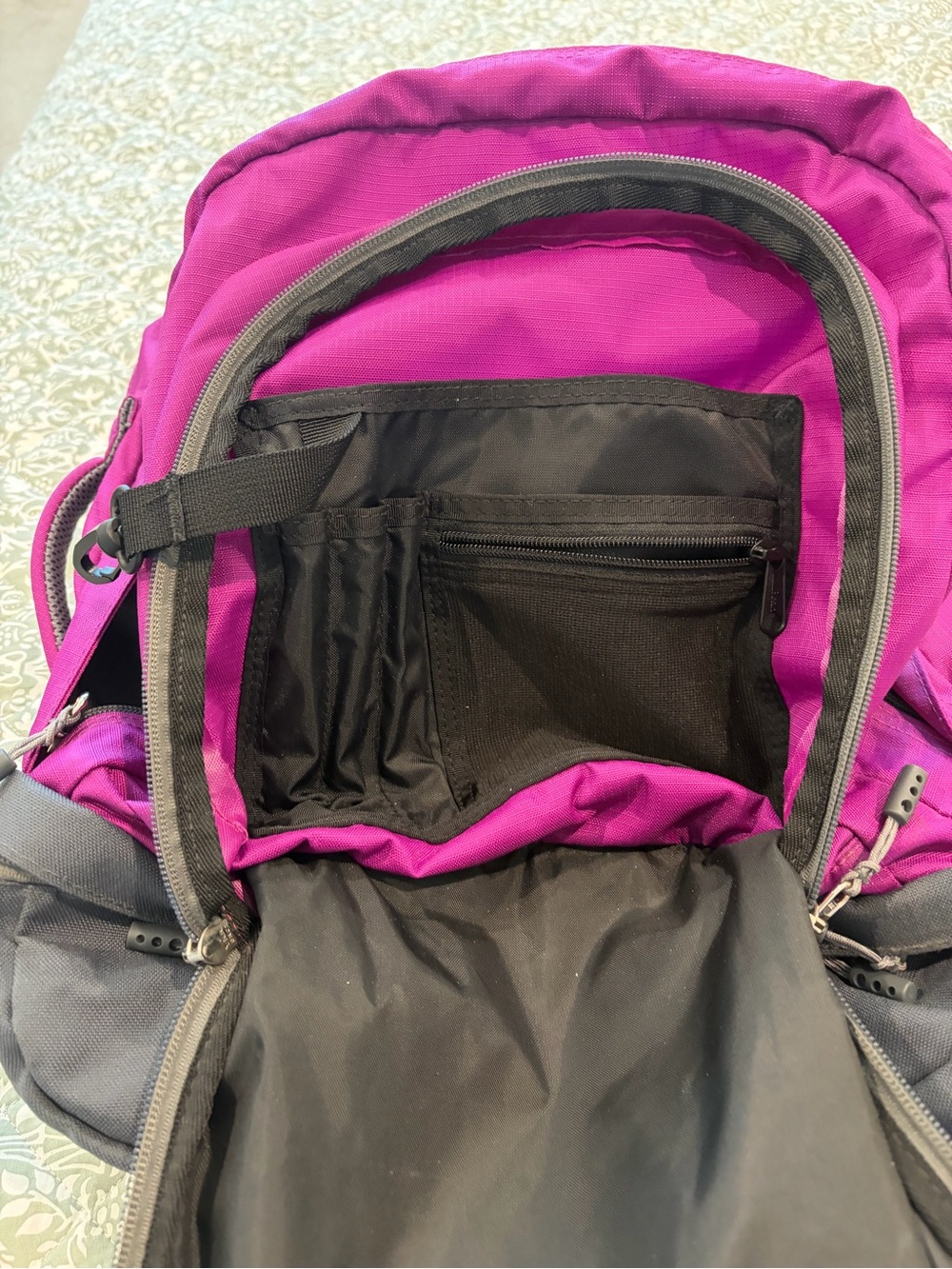 L L Bean backpack - Picture 5 of 9